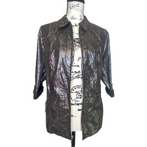 Chicos Zenergy Full Zip Jacket Womens MED Black Reptile Embossed Stretch Zip Poc